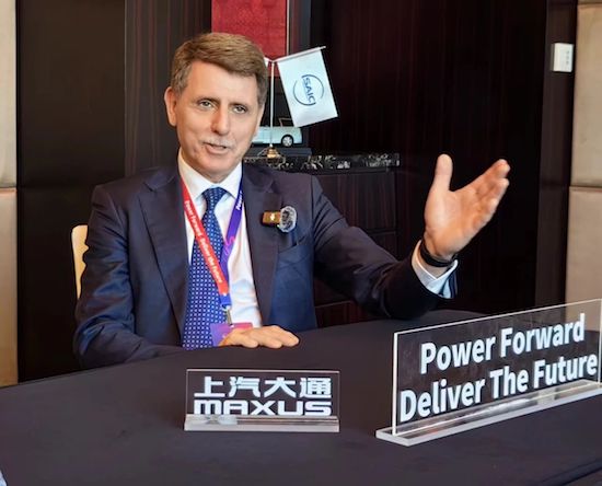上汽大通全球总代经销商上海滩直呼“不虚此行”_fororder_image002