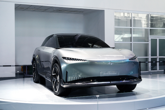 东风奕派北京车展再上新 家庭智能大型SUV eπ008预售五小时订单破万_fororder_image014