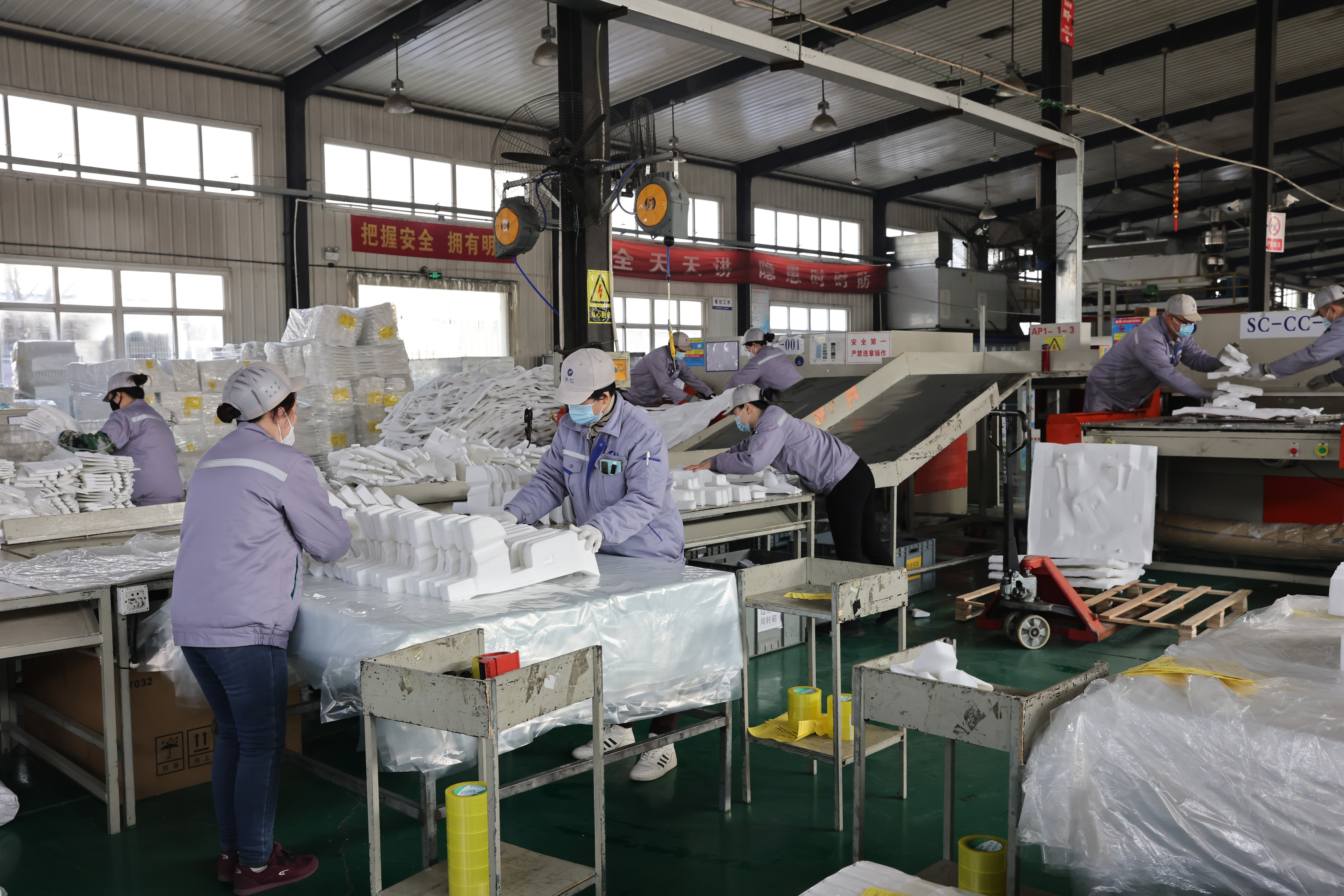 河北定兴：聚焦专精特新 助推高质量发展_fororder_002