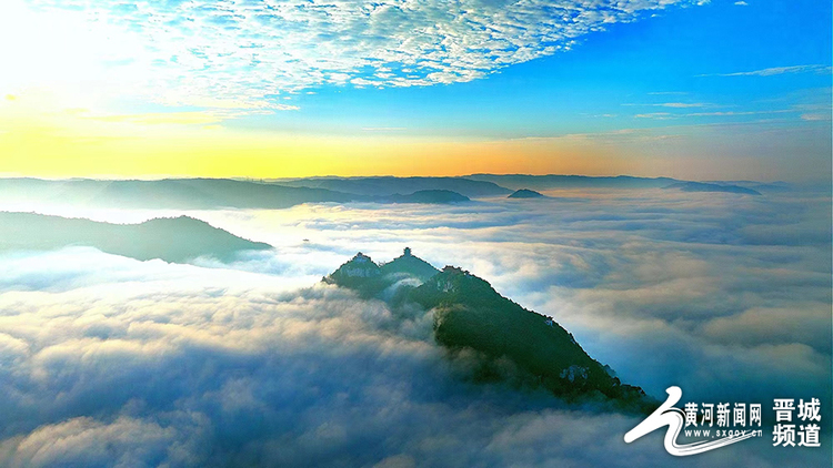 晋城市珏山风景区：雨后酿出限定美景