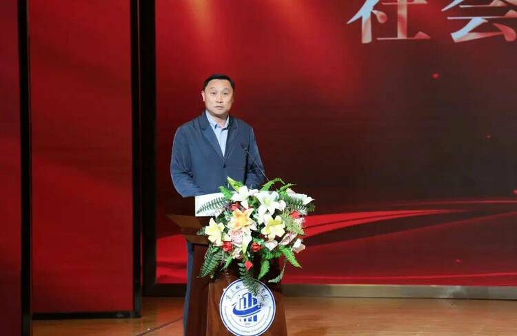 重庆高校首家公益学院在重庆城市科技学院成立