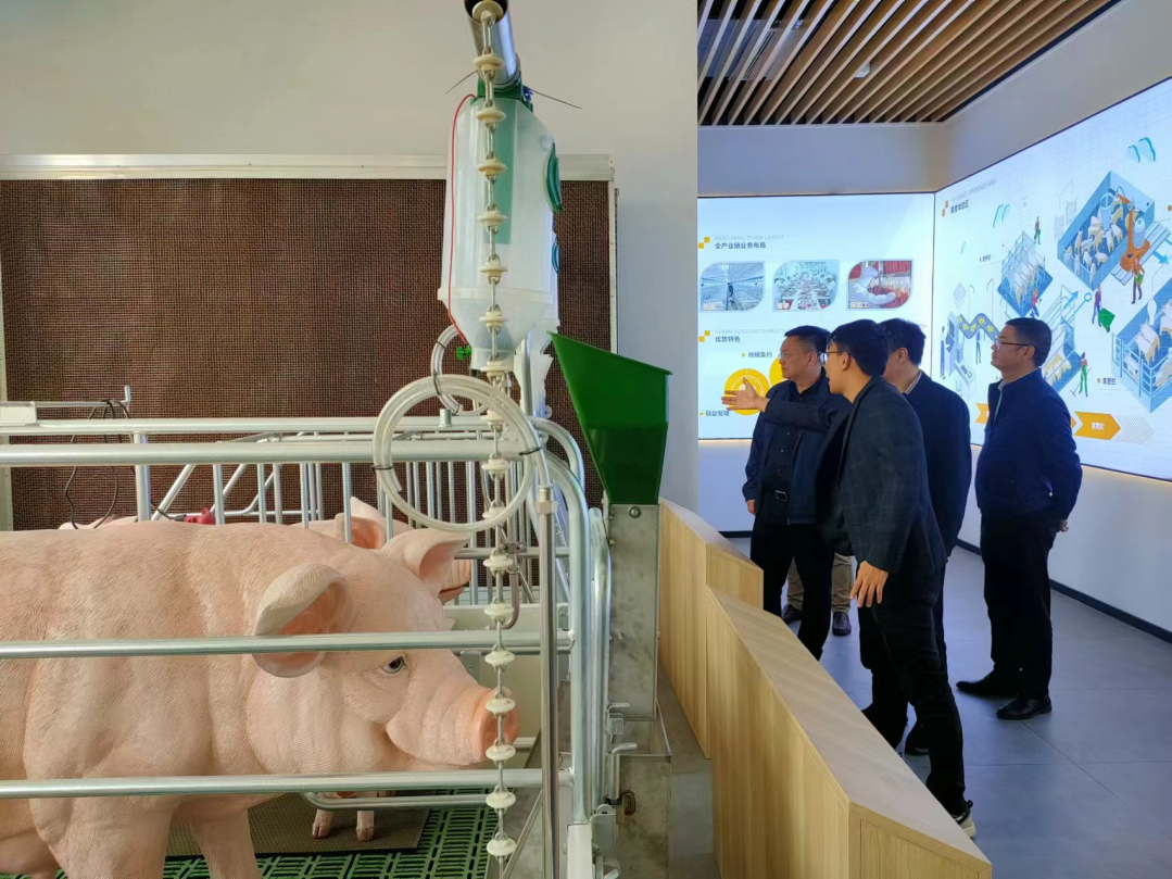 贵州省人民政府副秘书长、广东省粤黔协作工作队临时党委书记、领队肖南龙到安顺调研东西部协作产业