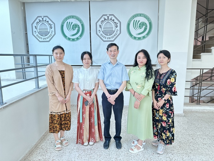 “愿巴以冲突早日结束，中文教育重回课堂”