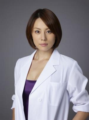 米仓凉子《大门未知子》开播 本季新剧收视居首