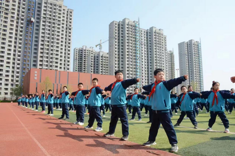 石家庄市新华区：特色校园课间操助力学生健康成长_fororder_图片 2