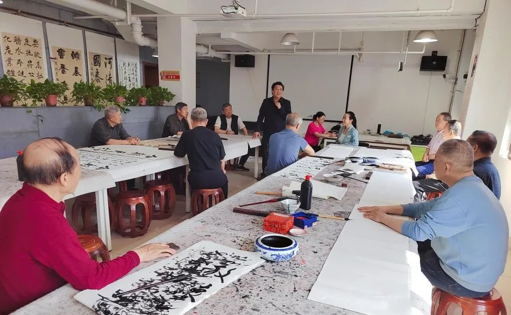 石家庄长安区文化名家工作室开展惠民活动_fororder_图片 2