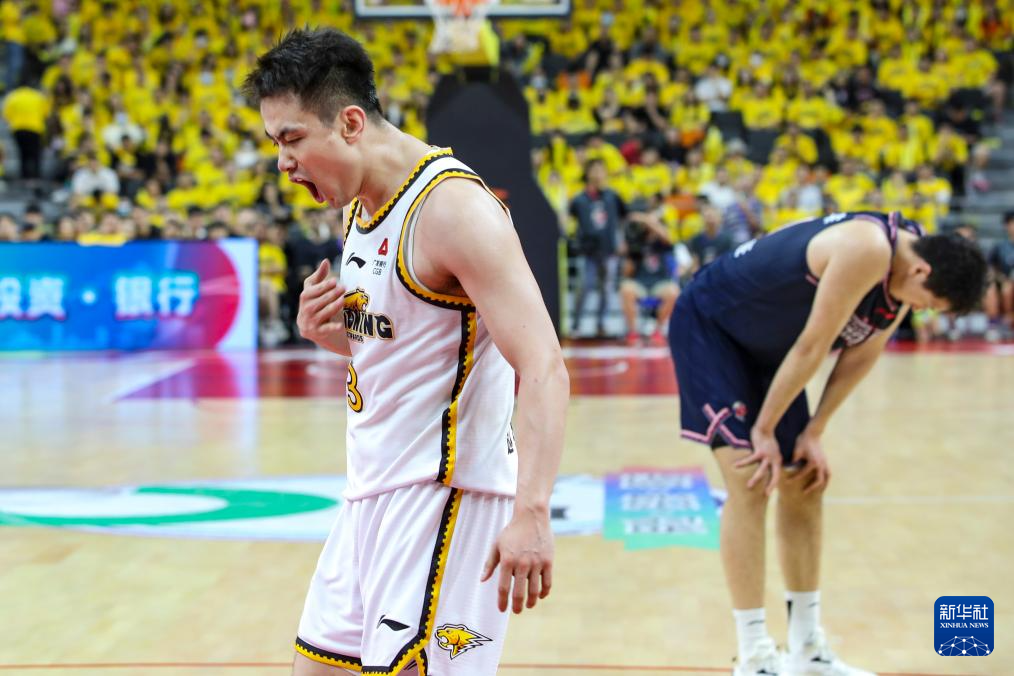 CBA季后赛半决赛第四回合：广东华南虎不敌辽宁本钢