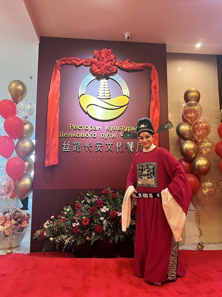 亮出秦人底色 秦腔跨文化“出海”游世界