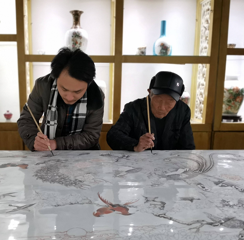 洪爵振：用一辈子时间和古彩艺术相知相伴