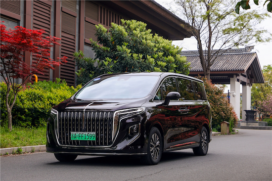 商务出行新名片 高端MPV还看红旗HQ9 PHEV_fororder_image004