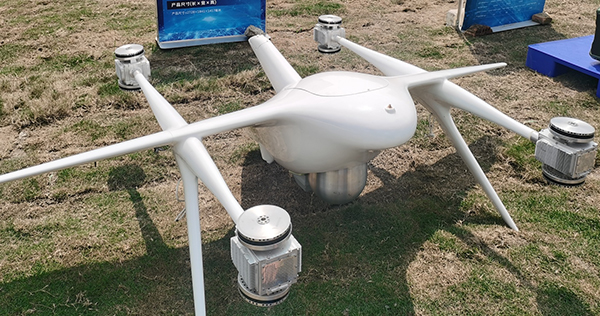 2024西部低空经济产业生态大会在成都彭州市举行_fororder_低空无人机展示1(1)