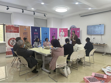 裕华路街道远见社区开展“智慧父母引领家庭教育 青年人才加速城市创新”主题活动_fororder_裕华路街道远见社区开展“智慧父母引领家庭教育 青年人才加速城市创新”主题活动787
