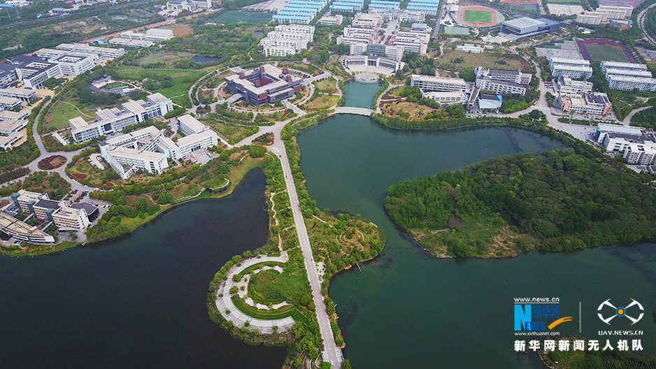 航拍南京工程学院 品味校园江南春天