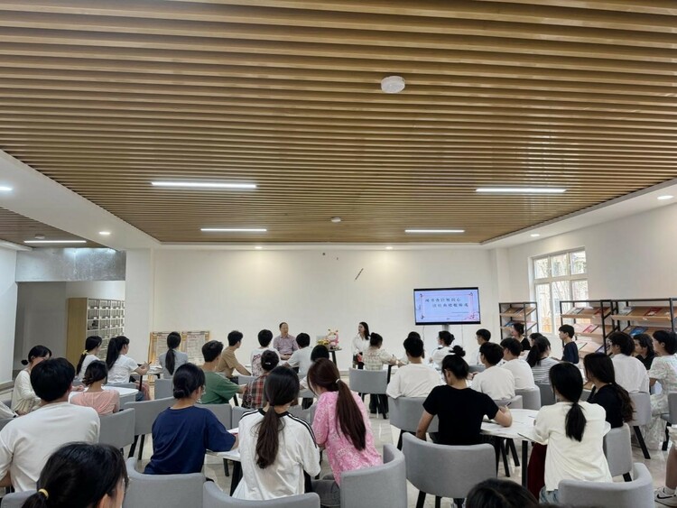贵州黔南经济学院:加强五个“建设” 以文化人、以美育人_fororder_3