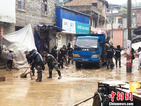 记福建古田抗灾殉职村支书周炳耀：村民眼中的好人 干部称他实干