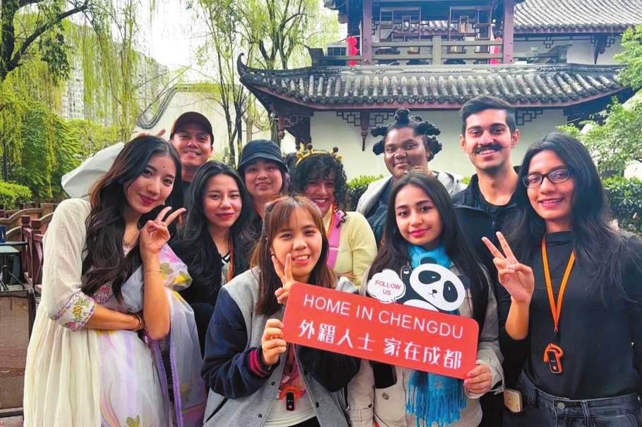 （转载）全年花木产值约130亿元 成都持续释放“美丽经济”放大效应