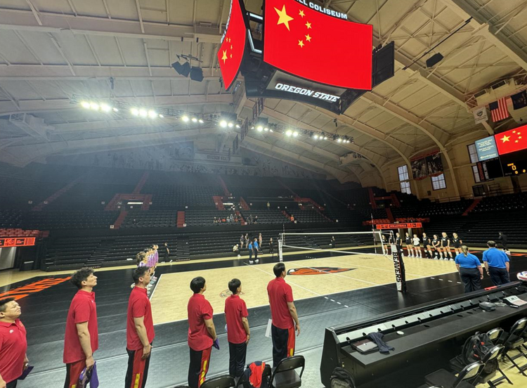 排球赛拉近中美青年友谊 天津女排连战连捷_fororder_1