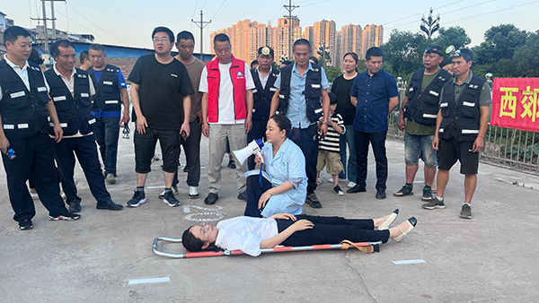 宜宾翠屏区西郊街道：一场“盲演” 晒出防灾减灾工作的“真”与“实”_fororder_演练现场1