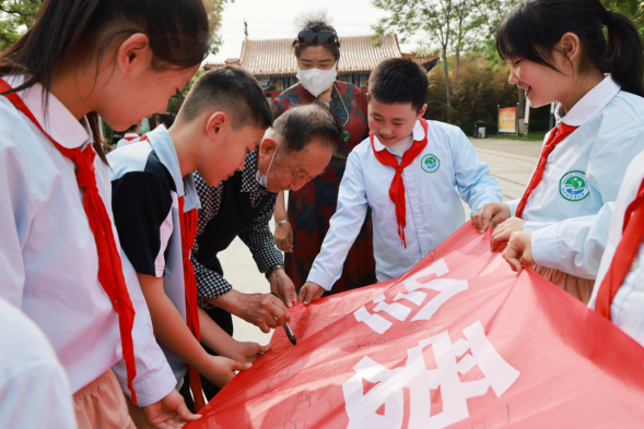 沧州市运河区：珍爱鸟类关爱地球 地球日我们在行动_fororder_沧州市运河区：珍爱鸟类关爱地球 地球日我们在行动463