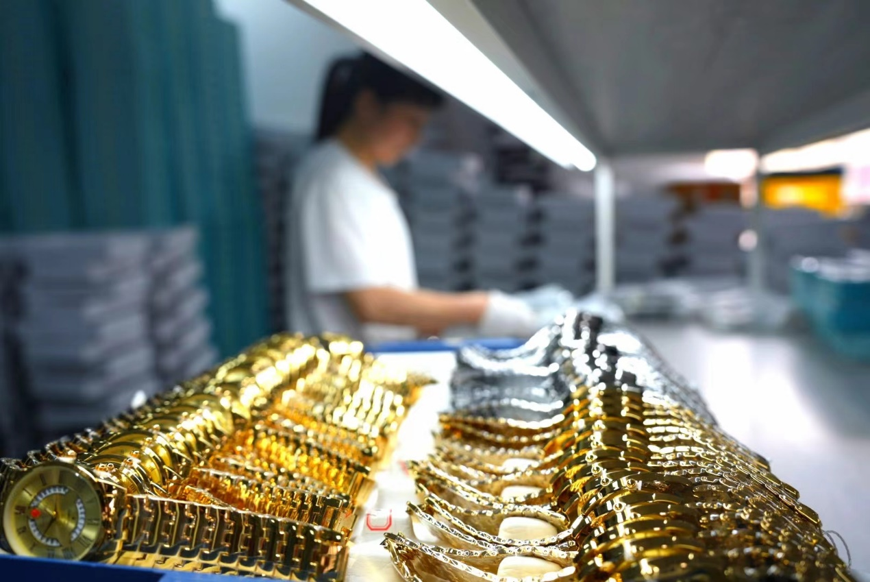 迈向开放高地｜衡阳钟表 转动世界时间_fororder_图片6