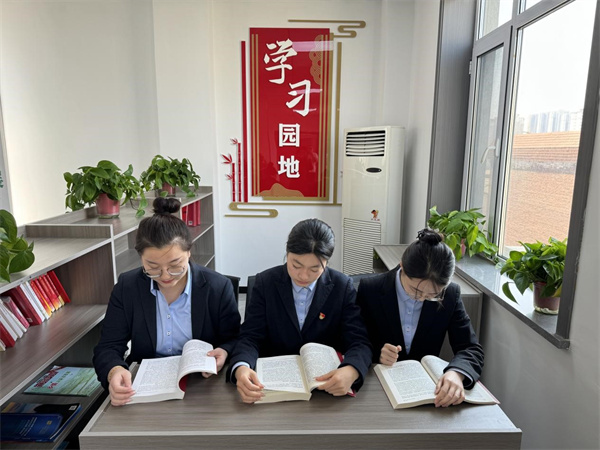 铁岭市烟草专卖局（公司）调兵山市局（营销部）开展“品味书香、阅伴成长”活动_fororder_铁岭烟草2