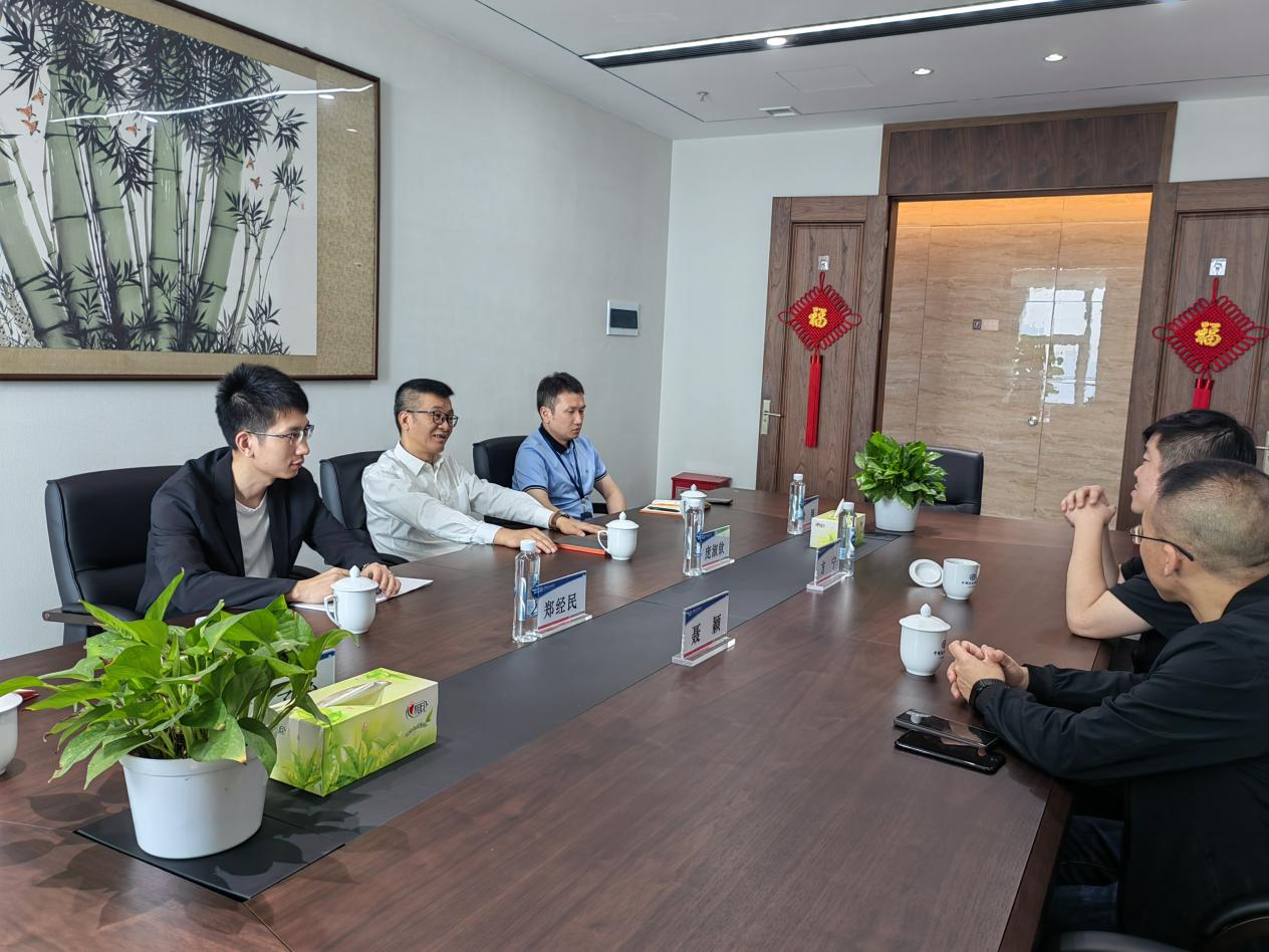 进出口银行江西省分行副行长庞淑钦与南昌综保外贸董事长方宁一行开展座谈_fororder_11