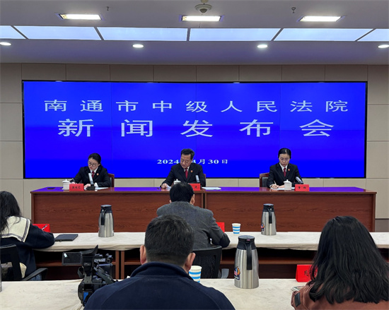 泰州海陵“三问三答”交出“企呼我为”法治答卷_fororder_图片5