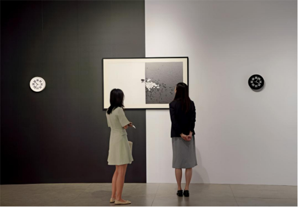 波兰知名摄影家携60幅极简主义作品亮相成都市文化馆_fororder_未标题-1
