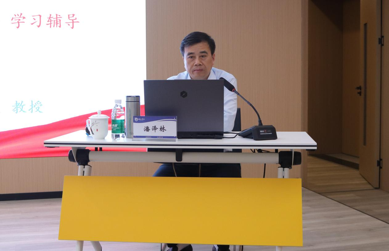 南昌工学院党纪学习教育读书班开班_fororder_15