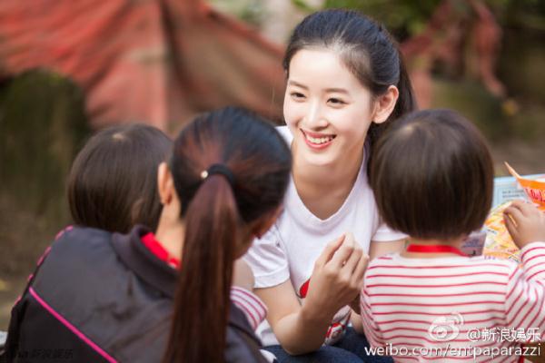 刘强东不许提奶茶妹妹 网友狂刷屏"奶茶妹妹"