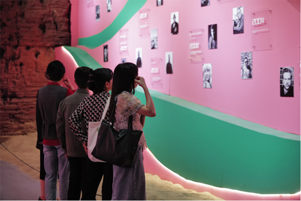 多元艺术融合绽放 中法图像共生艺术展在成都开幕_fororder_未标题-2