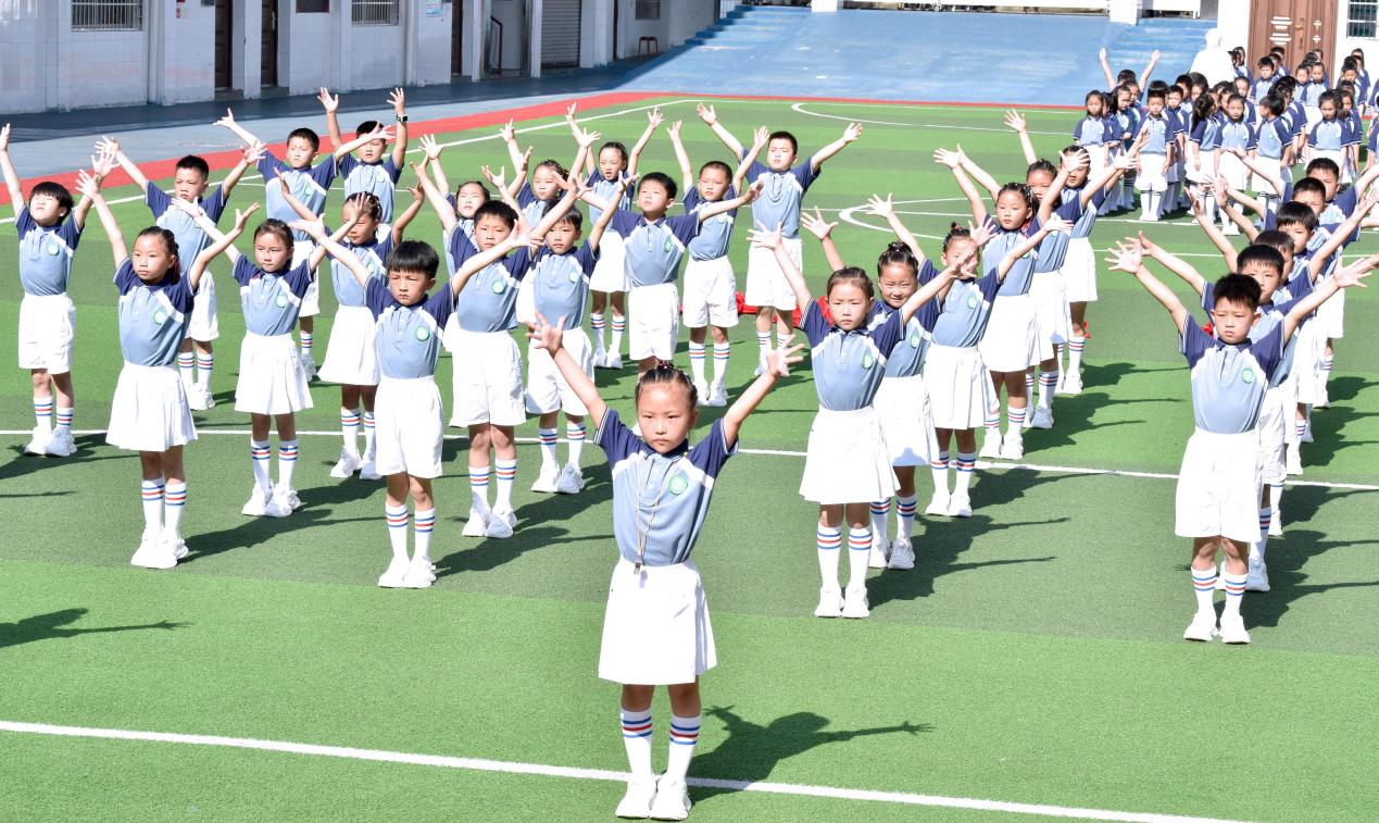 景德镇乐平市第六小学举办一年级广播体操比赛_fororder_13