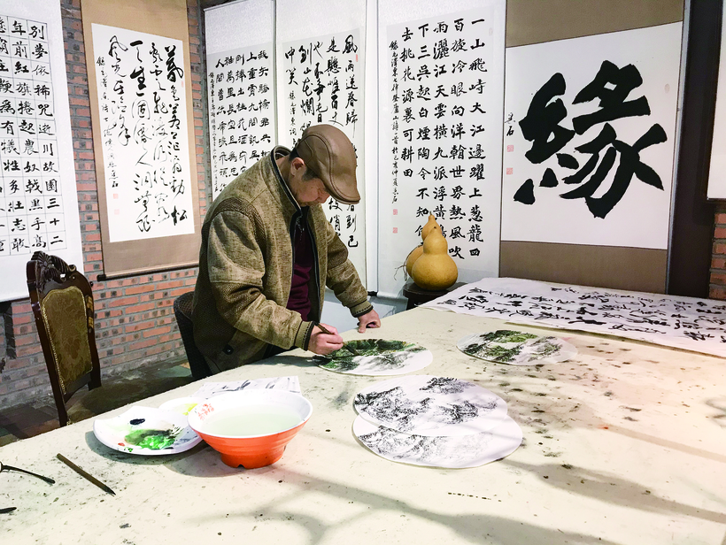 巴蜀映巷非遗中心 传承非遗技艺 保护非遗产品发展壮大