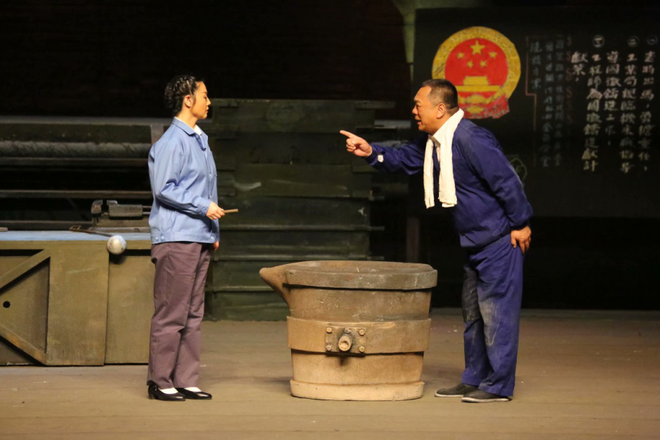大型话剧《国徽》在沈阳盛京大剧院精彩上演