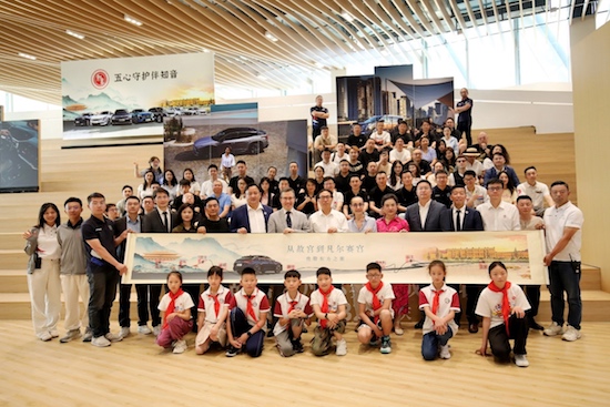 神龙汽车32周年战略转型稳步推进：构建新格局 打造新神龙_fororder_image017