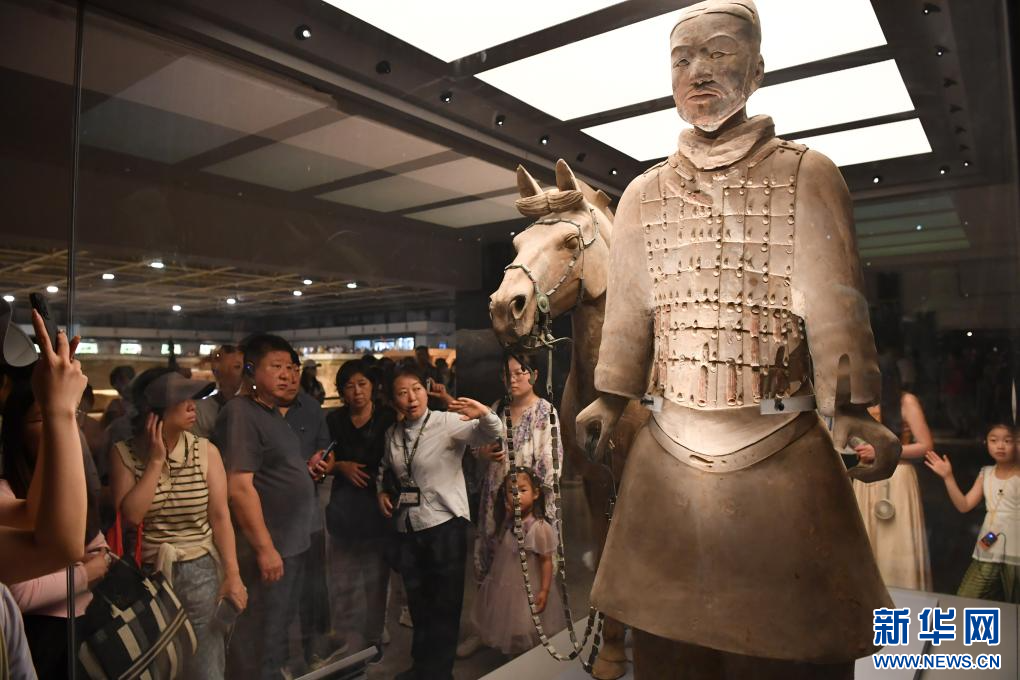 西安：古城新貌引客来