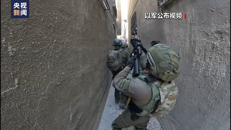 以军空袭加沙地带多地 巴武装组织打击以军目标