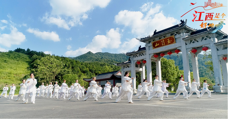【江西是个好地方】摄影名家汇聚峡江 奏响“红古绿”三色交响曲_fororder_13