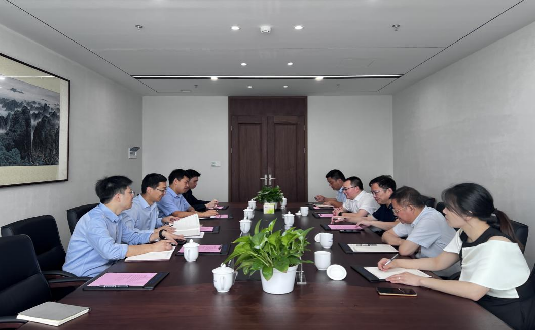 进出口银行江西省分行行长助理赵亮会见赣州国际陆港管委会主任罗永锋一行_fororder_图片7
