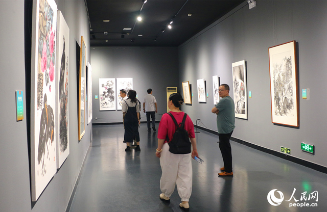纪念齐白石诞辰160周年  湖南湘潭举办全国书画名家特邀展