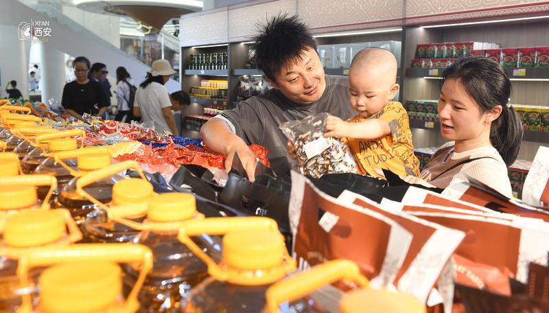 来中亚公园 感受丝路风情