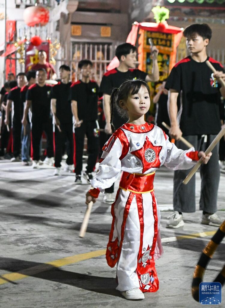 了不起的童年|“战舞”萌娃