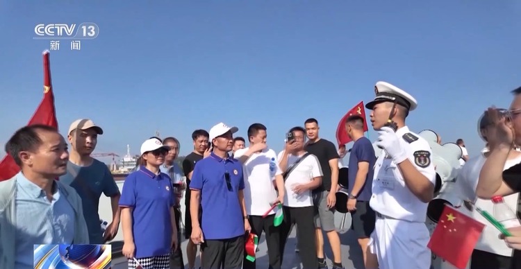 海军第46批护航编队许昌舰抵达尼日利亚参加多边联合演习