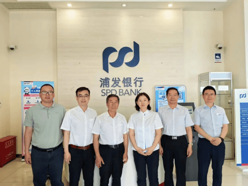 北京金融科技学院就业质量和升学率连续6年武书连排名榜双第一
