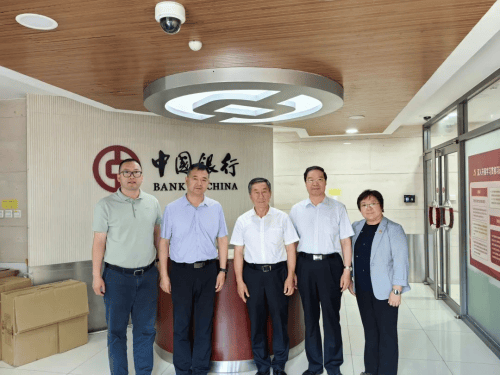 北京金融科技学院就业质量和升学率连续6年武书连排名榜双第一