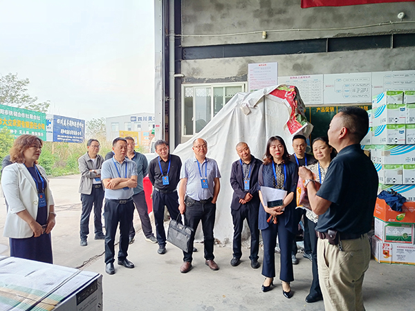 简阳市：聚焦关键环节 “以小见大”夯实粮食保障体系_fororder_简阳市人大开展《四川省农作物种子管理条例》执法检查（图--段飞）