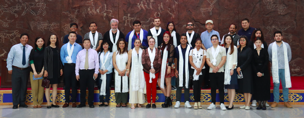 Se celebró en Beijing la actividad Mostrar al mundo el magnífico “Pergamino ilustrado del Xizang” 2024 “Tierra de Tesoro de Nieve - Experimentando la Cultura de Xizang”_fororder_11