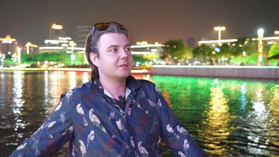 外国友人眼中的端午节：了解屈原事迹 爱吃甜咸粽子
