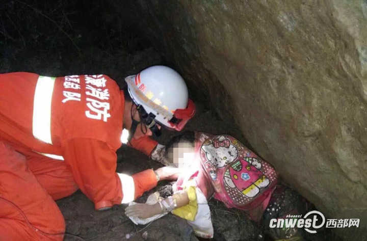 放学路上母女被巨石砸中 平利四岁女孩不幸截肢