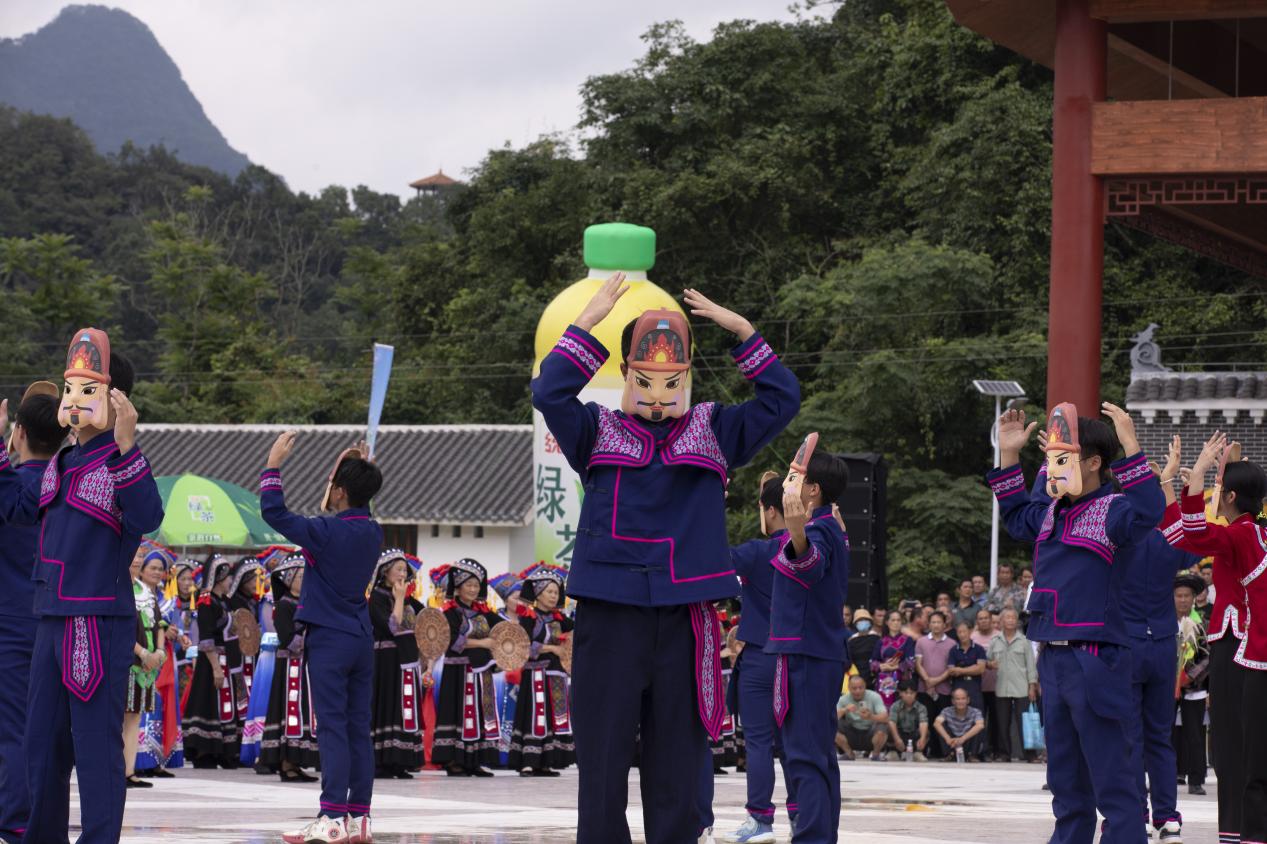 非遗共舞神秘毛南！2024年广西环江分龙节开幕_fororder_20240623_114031
